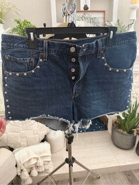 Levi’s 501 Dark Wash Studded Denim Shorts - W32